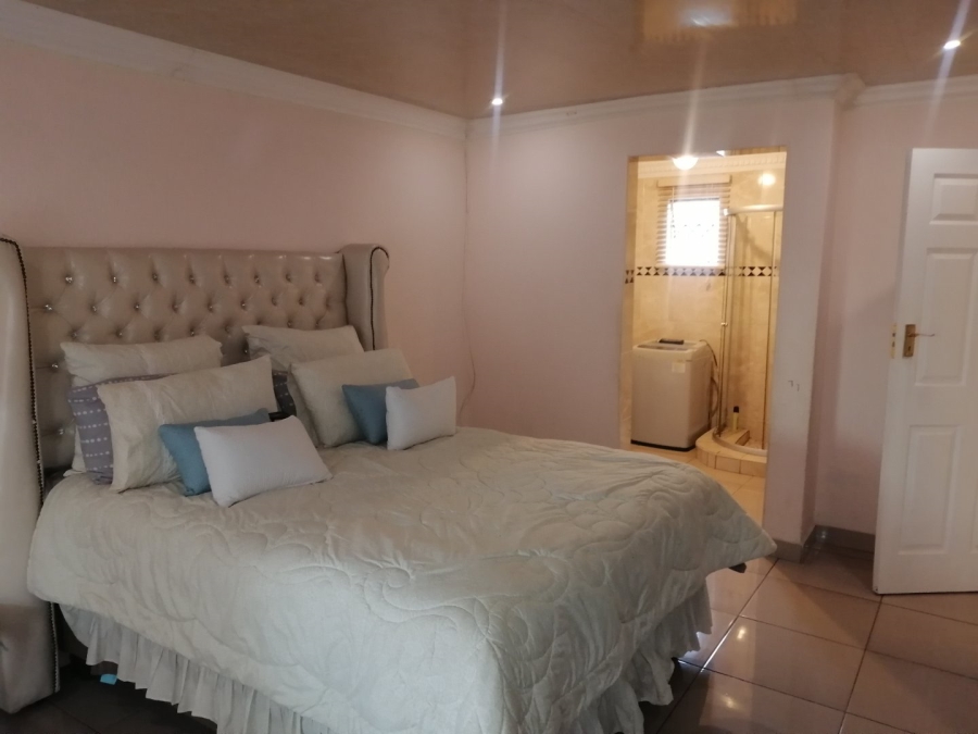 3 Bedroom Property for Sale in Mabopane Unit X North West